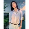 Top Bordado con Logo Raff Pony para Mujer, Primavera y Otoño, Lino Delgado, Blanco, Manga Larga, Casual, Holgado, Nicho, Camisa Protectora Solar