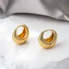 Brincos Argola Rosqueados em Formato de Croissant para Mulheres, Design Único, Brincos Versáteis Minimalistas, Argolas para Rostos Quadrados e Redondos, Argolas Lisas Exageradas