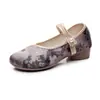 2024 Novos sapatos de tecido estampado estilo chinês cheongsam sapatos elegantes de camada única sapatos bordados estilo retro Old Beijing sapatos femininos estilo étnico