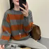 Suéter Grossinho Listrado Feminino Outono e Inverno 2025 Novo Estilo Popular, Pode Ser Usado como uma Camisa Base de Tricô Interna ou Externa para o Inverno