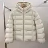 Jaqueta de algodão canelado com capuz Scissors Cloud para mulheres, novo estilo curto leve de inverno para mulheres baixinhas, casaco casual quente para uso externo para mulheres