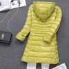 Nueva Chaqueta Ligera de Plumas 2025 para Mujer, de Longitud Media, Tallas Grandes, Estilo Coreano, Pluma de Pato Blanca, Abrigo Ligero con Capucha, Moderno