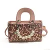 Bolsa de Mão Feminina Estilo Europeu e Americano Nova Primavera e Verão Lantejoulas Pai-Filho Bolsa de Mão Infantil Pérolas Bolsa Estilo Ocidental para Mulheres