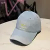Gorra de Béisbol Nueva Bordada con Letras para Mujer de Primavera y Verano, Parte Superior Suave de Color Degradado, Adelgazante de Rostro, Sombrero de Pico Casual Retro Versátil para Hombre