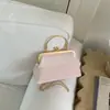 Bolso Pequeño de Moda con Diseño de Nicho para Mujer 2026 Primavera/Verano Nuevo Bolso Cruzado con Cadena Elegante Bolso de Mano Estilo Coreano Bolso con Forma de Concha