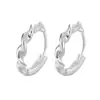 Pendientes para Mujer Aros Mobius Retorcidos Estilo Clásico Aro Liso para Orejas Perforadas Sensación de Alta Gama Transfronteriza Puño de Oreja Ondulado Mate