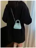 Yuezi Estilo Retro de Alta Gama 2026 Nuevo Bolso de Mano Mini para Mujer, Moda Coreana Versátil Diseño de Bolso de Hombro y Cruzado