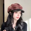 Chapéu octogonal estilo coreano para mulheres, nova moda de rua 2024, estilo retrô de Hong Kong, boina beret xadrez artística com bico de pato