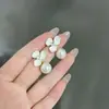 Super Fada Francesa Explosões de Verão Pequenas Flores Frescas Brincos de Pérola Moda Exquisite Luxo Leve High-end Explosões Brincos
