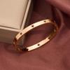 Pulsera de Plata Esterlina de Alta Gama Transfronteriza para Mujer Pulsera de Estrella de Cinco Puntas Accesorios Simples Joyería Electrochapada Fabricante de Acero Inoxidable Venta al por Mayor