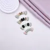 Arte de unhas com bolinhas delicadas transfronteiriças, adesivos de unhas doces em formato amendoado estilo francês, unhas postiças florais fofas
