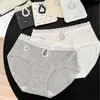 A9585 Calcinha Estilo Coreano Menina Doce Desejo Puro Floral Renda Vazada para Mulheres, Cintura Baixa, Macia e Feminina, Algodão Puro com Entrepernas Estendido 10A