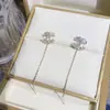 Brincos de Prata 925 com Agulha Zircônia Microincrustada Exquisita Letra C Cruzada com Franja Joia de Orelha Simples Versátil de Luxo Leve