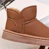 2025 Nuevas Botas de Algodón Cálidas de Invierno para Niños Botas Cortas de Nieve Cálidas para Hombres y Mujeres Zapatos de Algodón Medianos para Niños 5064