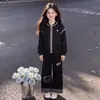 Conjunto de Dos Piezas para Niñas de Primavera y Otoño: Chaqueta de Béisbol de Manga Larga y Pantalones con Diseño Elegante