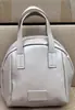 Bolsa de Cosméticos Portátil 2024 Novo Modelo Formato de Concha Grande Capacidade Necessaire de Viagem Bolsa de Armazenamento Bolsa de Armazenamento para Produtos de Skincare