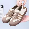 Tênis de Treino Alemão Novo Primavera 2025 Solado Macio Confortável Casual Malha Respirável Slip-On Versátil para Mulheres