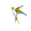 Nova Broche de Andorinha Esmaltada Pintura a Óleo Multicolorida Mais Vendida para Homens e Mulheres, Broche Animal Pássaro Versátil, Alfinete de Acessórios para Suéter