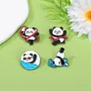 Fábrica de Origen Broche Atleta Panda Panda Jugando Baloncesto Fútbol Bádminton Tenis de Mesa Insignia Deportiva de Aleación
