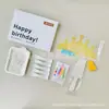 Utensilios para pastel cumpleaños juego de regalo de seis piezas tienda de repostería juego de suministros para fiesta al por mayor juego de cubiertos y platos desechables