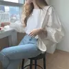 Camisa de Mujer 2026 Estilo Coreano Simple Elegante Blusa de Manga de Campana Estilo Francés Cuello Cuadrado Holgada Color Sólido Top Interior