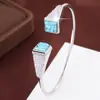 Nova moda temperamento de luxo leve cravejado com zircônia pulseira aberta requintada feminina Diário versátil requintada doce fria pulseira