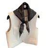 Accesorio de Moda Chic y Elegante Estilo Francés Femenino: Pañuelo para el Sol con Lazo de Lunares, Pañuelo Pequeño de Seda Moderno y Versátil