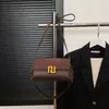Bolso Pequeño Retro de Textura de Alta Gama Otoño e Invierno Bolso de Mujer 2025 Nuevo Bolso Cruzado Versátil Bolso Cuadrado Pequeño con Cadena de un Solo Hombro