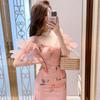 Verão 2026 Novo Estilo Doce e Elegante Vestido de Um Ombro com Mangas Bufantes e Alças Estampadas 10589