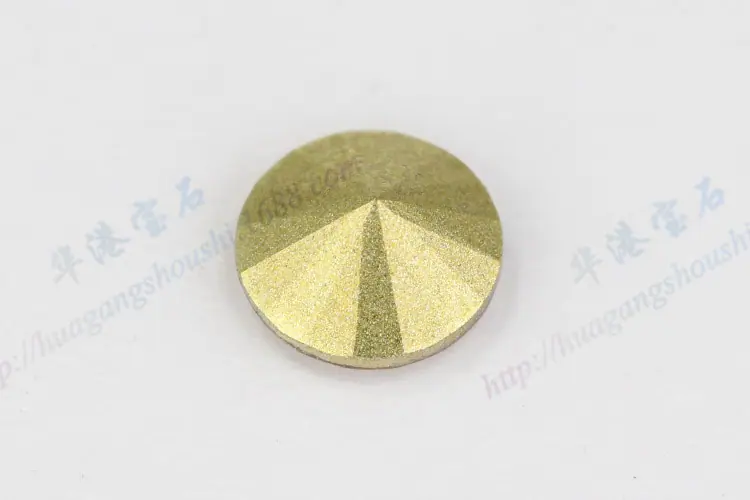 圆形_香槟锆_金黄底_08_IMG_1645.jpg