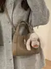 Bolsa de hombro cruzada de alta gama de nicho versátil, bolsa de cubo, bolsa de hombro, bolsa de mensajero, cesta de verduras, nueva para Otoño e Invierno 2025, transfronteriza