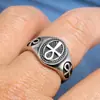 Joyería al por mayor de comercio exterior Anillo de cruz de personalidad retro europeo y americano Anillo de acero de titanio para hombre HFJ1009