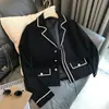 Elegante chaqueta corta de tweed negra de alta gama estilo Chanel para mujer, novedad otoño 2026