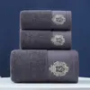 Comercio Exterior Transfronterizo Juego de Tres Piezas de Toalla de Algodón y Toalla de Baño Toalla Publicitaria de Regalo Logo Bordado Suave y Absorbente
