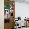 Pegatina de pared de fieltro colorido estilo Bauhaus para exhibir fotos, Polaroids, tablero de corcho y tablero de almacenamiento