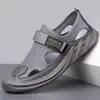 Zapatos deportivos de malla transpirable, zapatos casuales de cuero suave para hombre, sandalias juveniles, zapatos de moda, sandalias cómodas antideslizantes