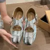 Sapatos Mary Jane Retro com Tiras Cruzadas para Mulheres 2026 Novos Sapatos Baixos de Verão Estilo Ballet Versátil e Confortável para Combinar com Saias