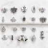 Colgante Cruz Aleación Plata Antigua Mariposa Flores Flores de Lirio del Valle Cuentas Espaciadoras Accesorios para Joyería DIY Abalorios Hechos a Mano