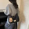 Bolso de Hombro Floral para Mujer, Bolso Cruzado, Nuevo Estilo Otoño 2025, Gran Capacidad para Debajo del Brazo, Estilo Coreano, Nicho, Bolso de Mano para Viajes