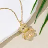 Colar de Urso de Alto Padrão Não Desbota para Mulheres, Aço Titânio Banhado a Ouro Cobre Zircônia Microcravejada, Corrente de Clavícula Estilo Fresco, Fofo e Doce