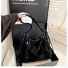 Mochila feminina de ombro único e ombro duplo, novo modelo outono 2026, bolsa de ombro popular para o dia a dia, mochila para estudante universitário, bolsa tote