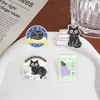 Venta Caliente Transfronteriza Serie Gato Lector Insignias Dibujos Animados Gato Negro Accesorios de Animales Bolsos de Nicho Ropa Broches de Metal