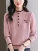 Camisa Base Bordada com Laço Fashion para Mulheres 2025 Novo Suéter de Malha Estiloso para Uso Interno Outono Inverno Feminino