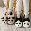 Chinelos de Algodão Fofos de Desenho Animado para Mulheres 2025 Outono e Inverno Nova Moda Versátil Confortável Antiderrapante Fundo Plano Biqueira Fechada Chinelos para Mulheres
