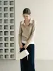 Elegante suéter de punto con cuello polo azul marino de color contrastante para mujer, primavera y otoño, casual y elegante, capa base suave y acogedora 9208