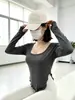 Camiseta básica sexy feminina para outono e inverno, design justo ao corpo, top interno para garotas estilosas, puro e desejável, camiseta fashion irregular de manga longa