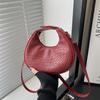 Bolsa de Ombro Transversal Portátil Nova Moda Inverno Retrô Feminina Simples Casual Tendência Estilo Estrangeiro Bolsa Meia-Lua