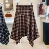 Saia Irregular de Xadrez com Cintura Marcada, Esconde Gordurinha, Emagrecimento, Novo Estilo Outono/Inverno para Mulheres Plus Size, Temperamento Retrô para Gordinhas