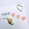 Accesorios Populares para Uñas con Brillo Transparente en Forma de Corazón Materiales de Color Sólido Versátiles en Forma de Corazón Decoraciones de Uñas Portátiles Adornos de Resina