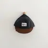 Boné Simples com Logo de Letra Listrada para Bebê Chapéu de Outono à Prova de Vento para Meninos e Meninas Boné Quente